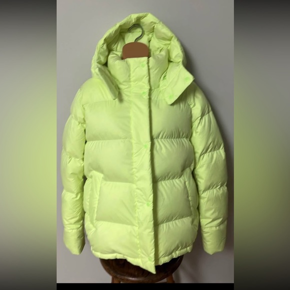 Lululemon winter jacket - Picture 2 of 5